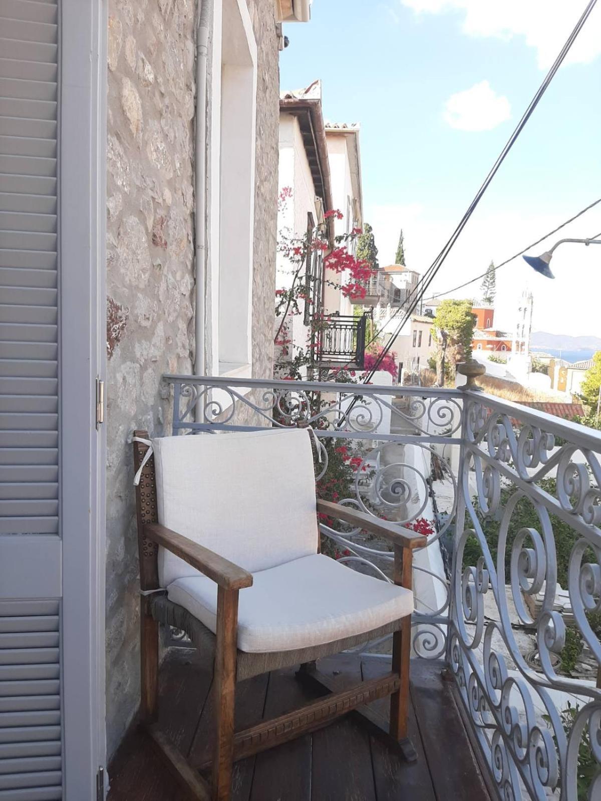 Apartamento Mansion Alexandri Hidra Exterior foto