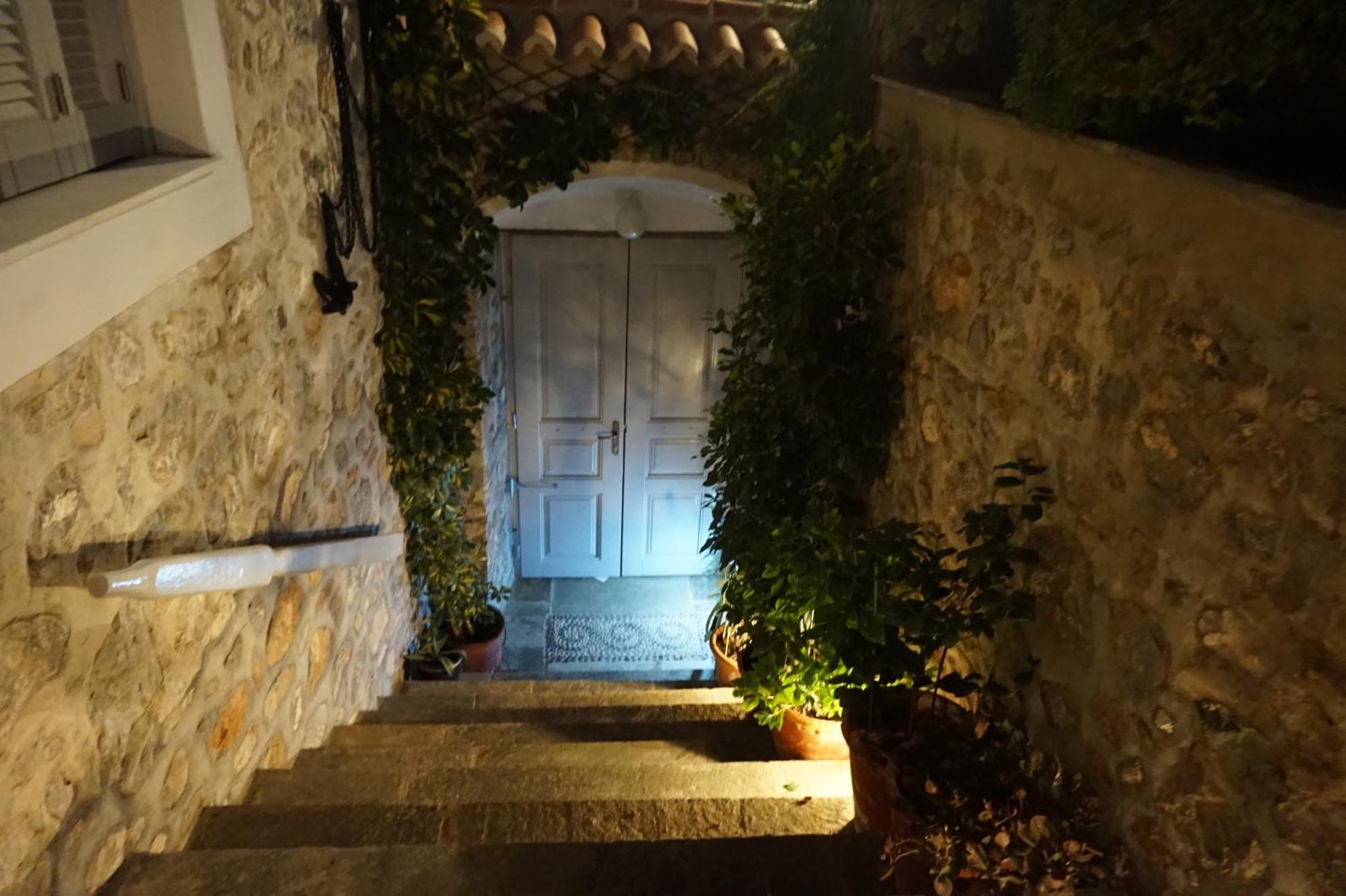 Apartamento Mansion Alexandri Hidra Exterior foto